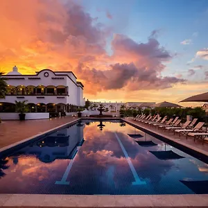 Grand Residences Riviera Cancun 5*, Puerto Morelos México