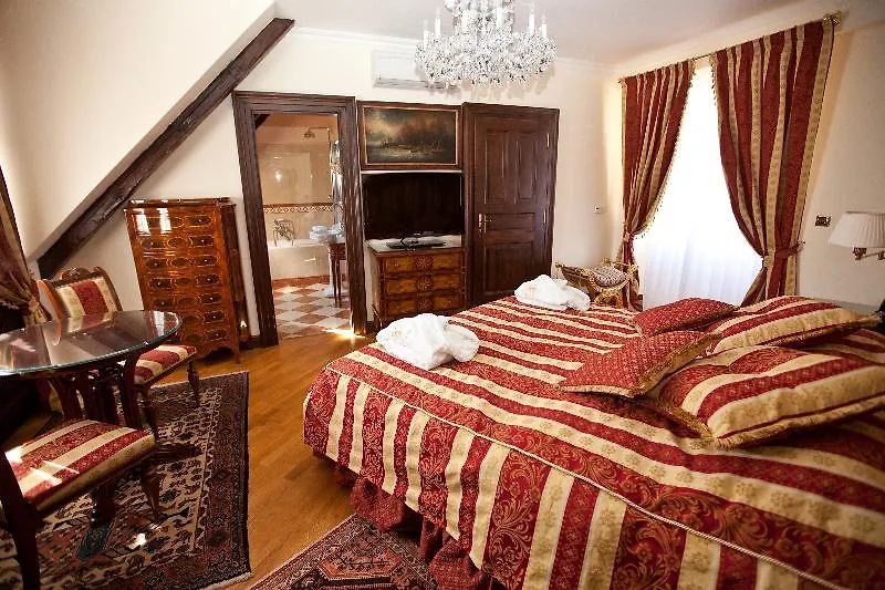 ***** Hotel Alchymist Prague Castle Suites República Checa